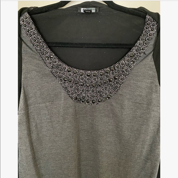 AB Studio 2-in-1 Top and Sweater - Picture 2 of 6